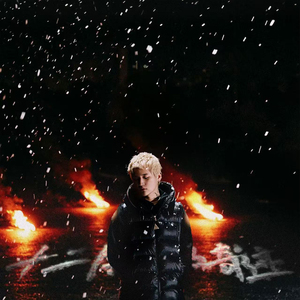 我和小妺在卫生间做爰
